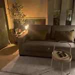 Villa Besthomestay- *