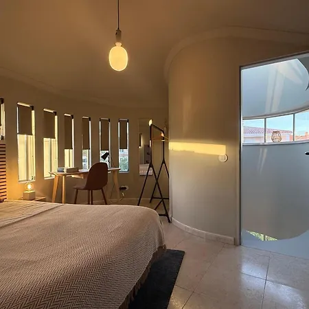 Villa Besthomestay- *